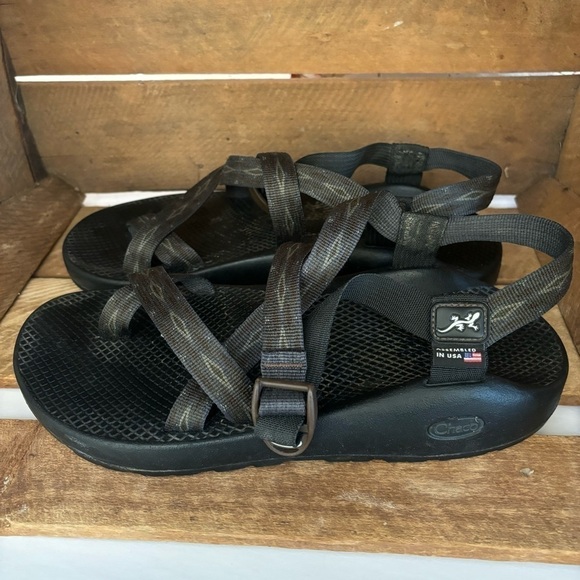 CHACO Black and Brown Sandals - Picture 5 of 7